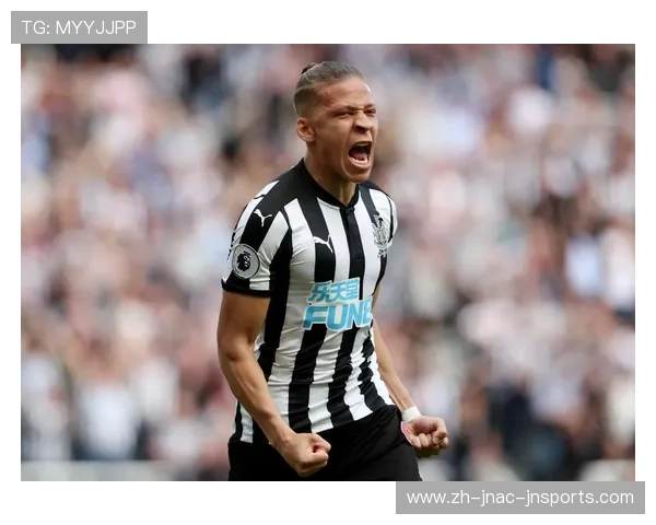 英超纽卡斯尔联每年球衣设计与发布节奏汇总