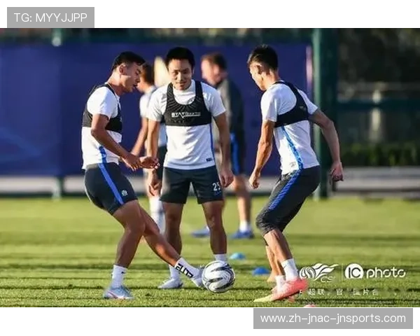 足球运动员的体重控制与竞技状态保持